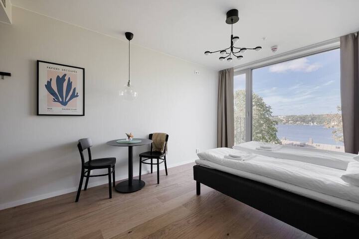 Room 100 of 162