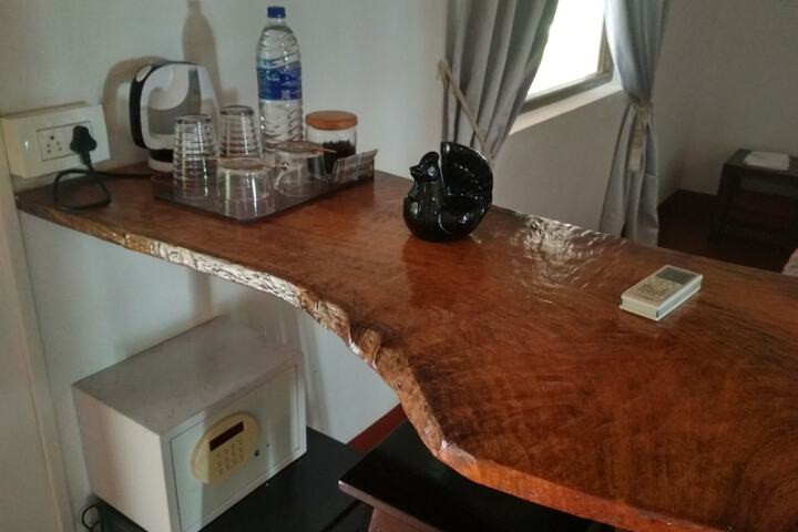 Room 5 of 30
