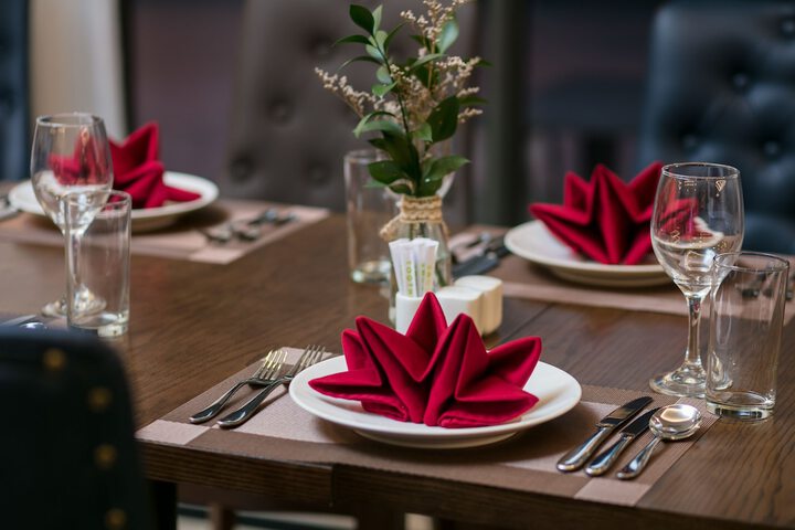 Dining 42 of 53