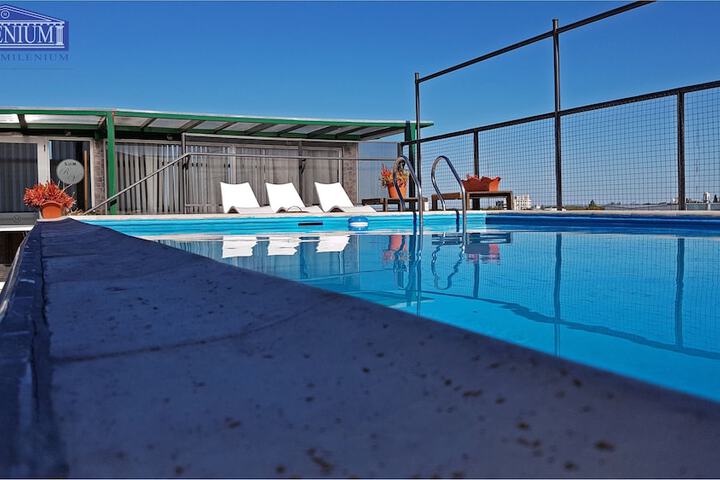 Pool 38 of 60