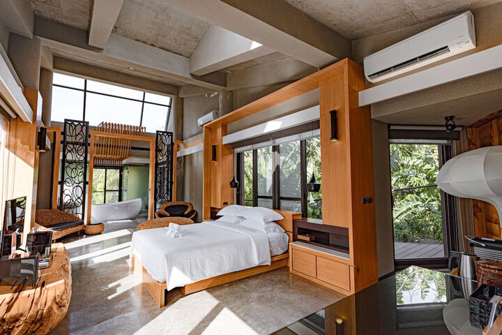 Room 10 of 62
