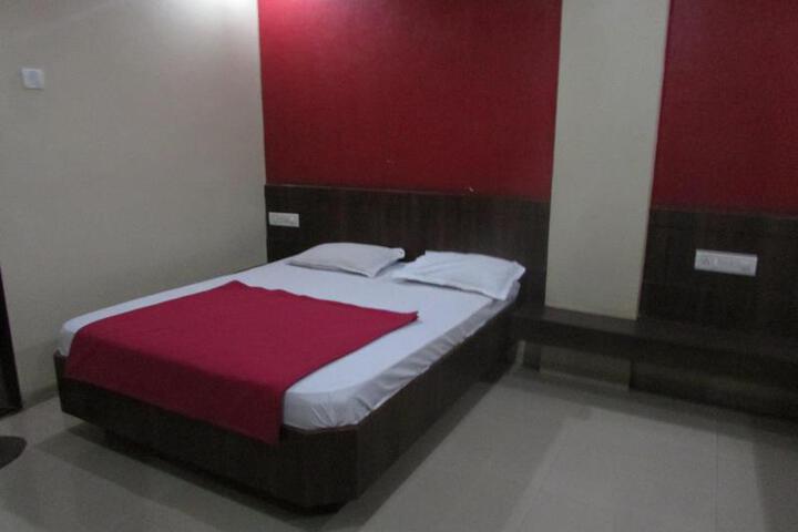 Room 1 of 5