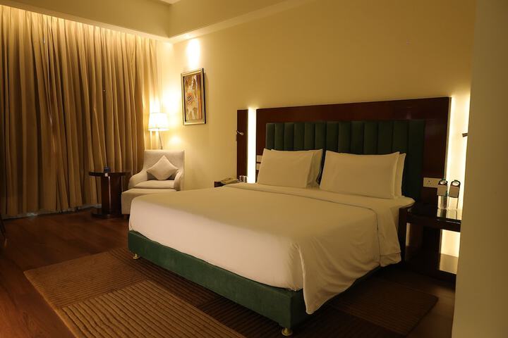 Room 16 of 112