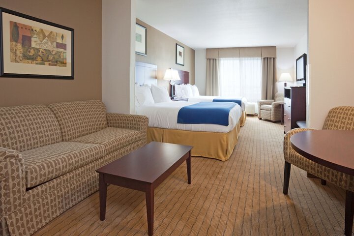 Room 4 of 46