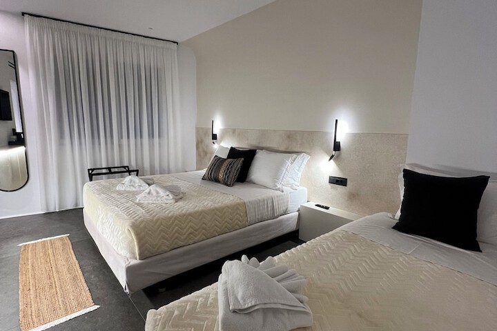 Room 42 of 56