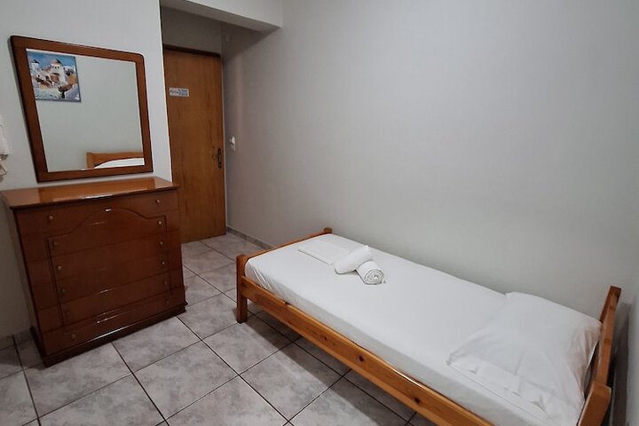 Room 54 of 192