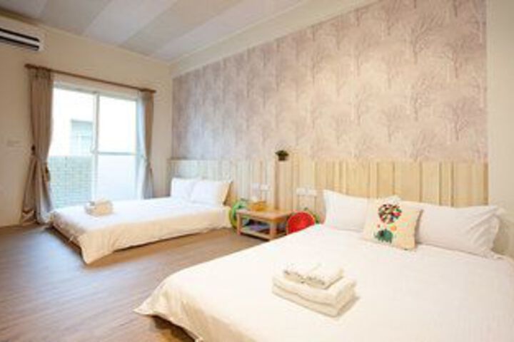 Room 12 of 29