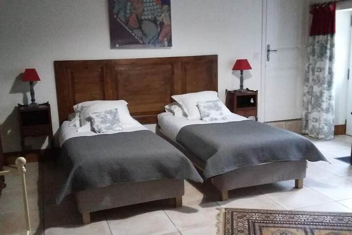 Room 14 of 50