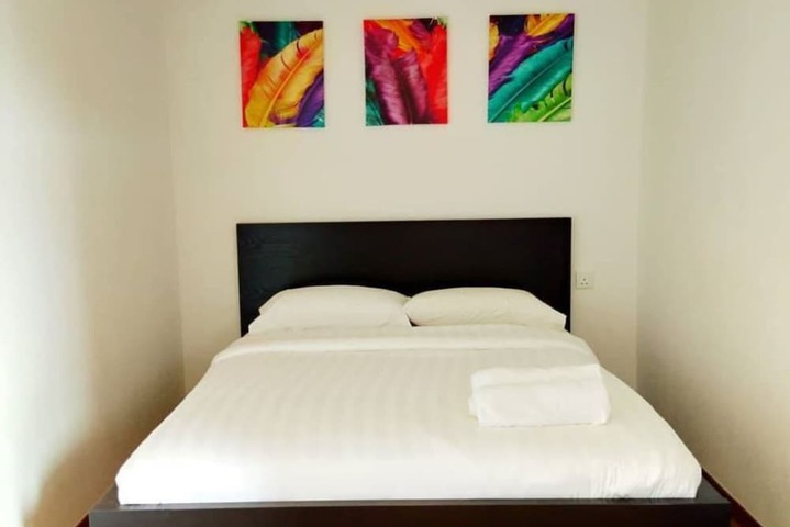 Room 10 of 71