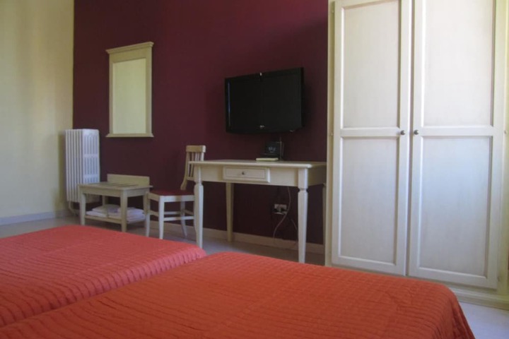 Room 20 of 36