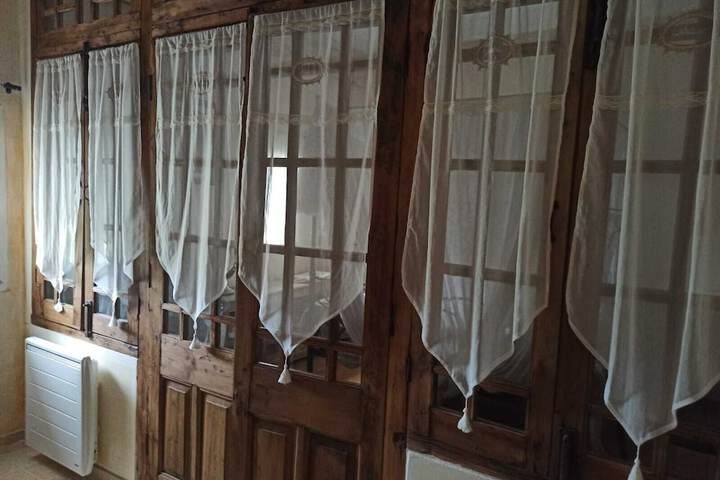 Room 12 of 34