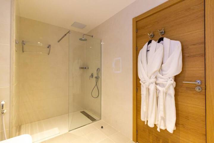 Room 12 of 29