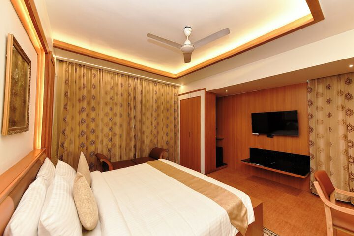 Room 26 of 76