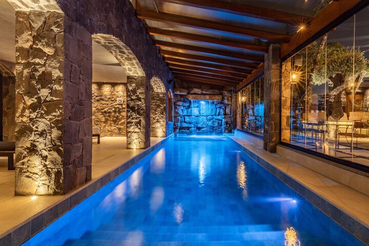 Pool 38 of 110