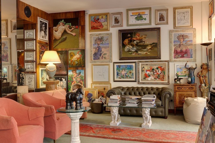 Lounge 54 of 68