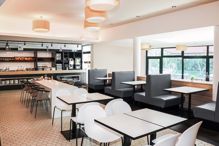 Dining Photos
