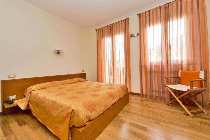 Room 10 of 58