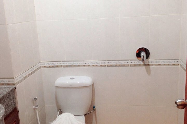 Room 123 of 147