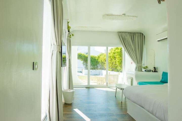 Room 40 of 94