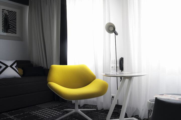 Room 27 of 63