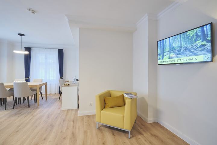 Room 38 of 98