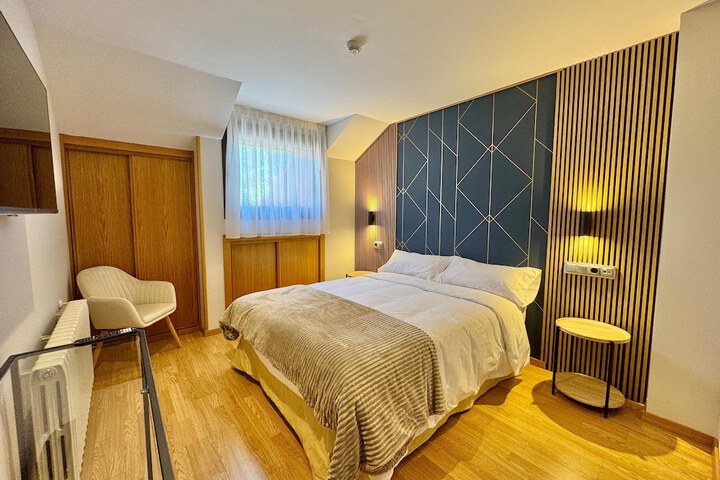 Room 47 of 80
