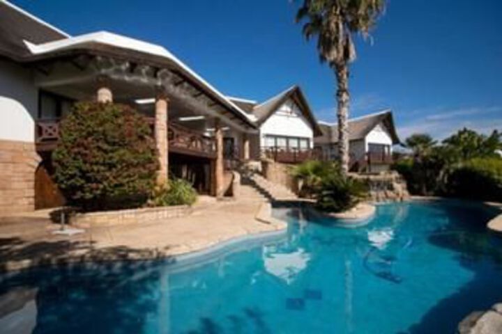 Pool 26 of 34