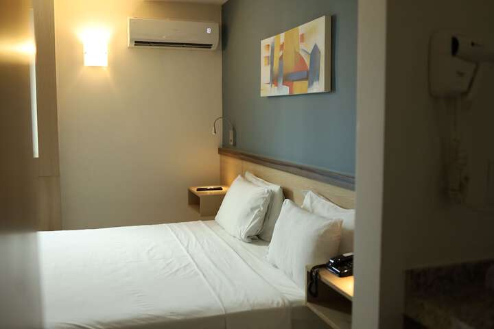 Room 27 of 75