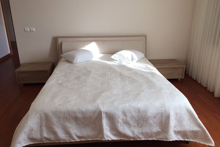 Room 2 of 31
