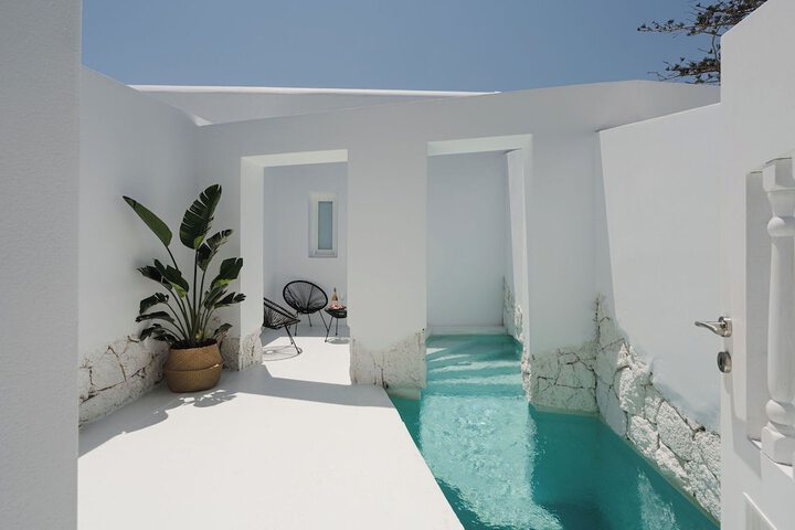 Pool 45 of 116