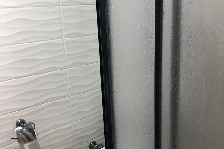 Room 83 of 137