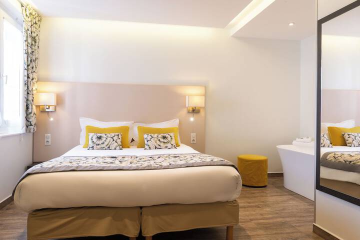 Room 35 of 67