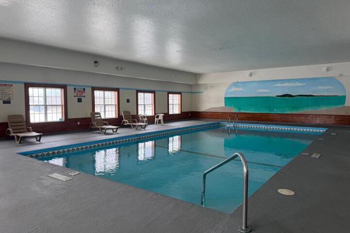 Pools & Facilities