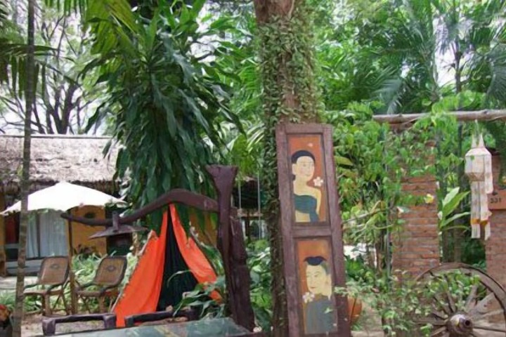 Hotel Exterior 44 of 71