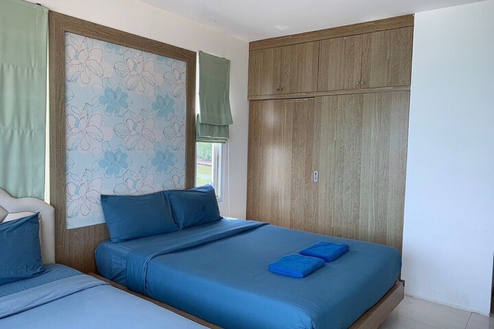 Room 30 of 263