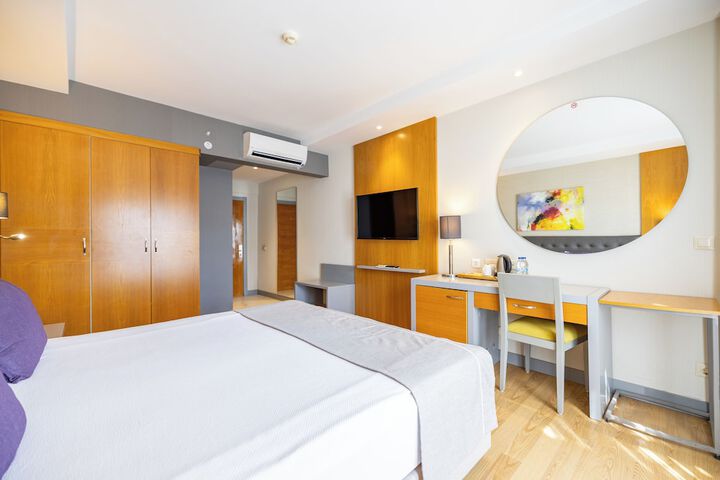 Room 25 of 71