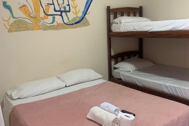 Room 4 of 28