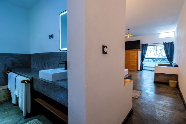 Room 30 of 75