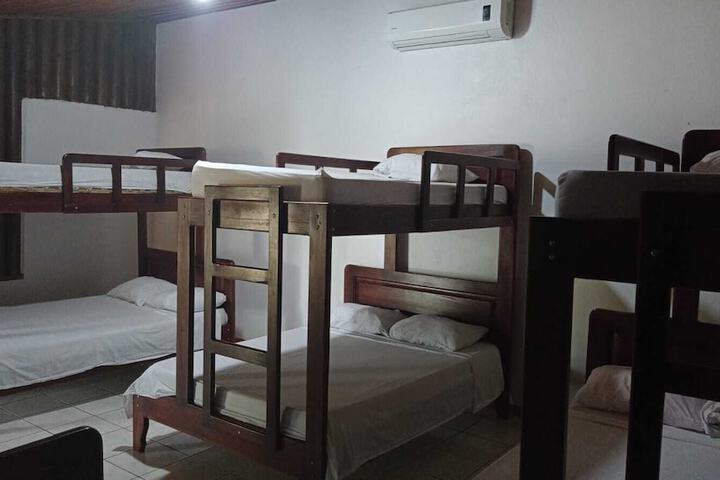 Room 3 of 32