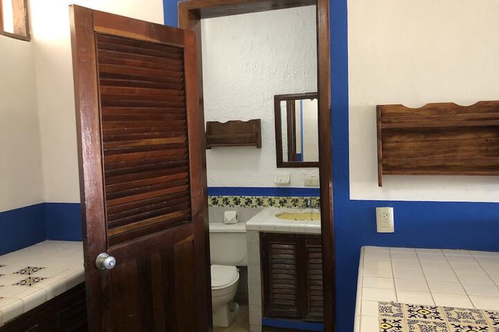 Room 27 of 52