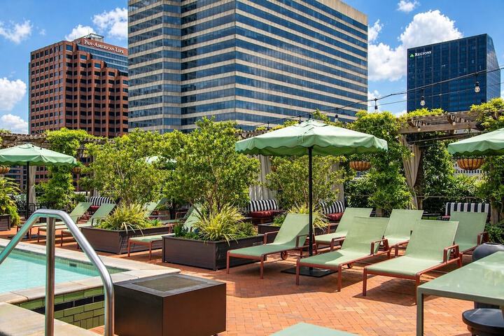 Rooftop pool