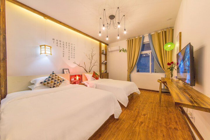 Room 8 of 41