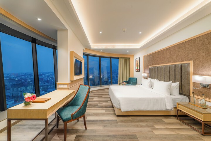 Room 18 of 39