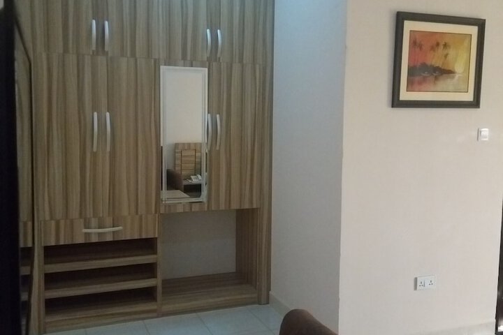 Room 12 of 35