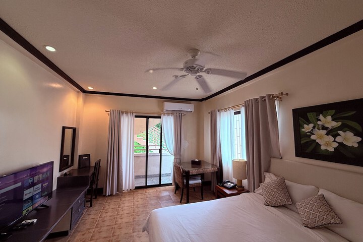 Room 13 of 73