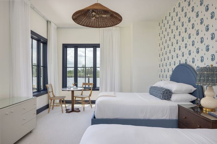 Standard Double Room 2 Queen Beds (8 of 9)