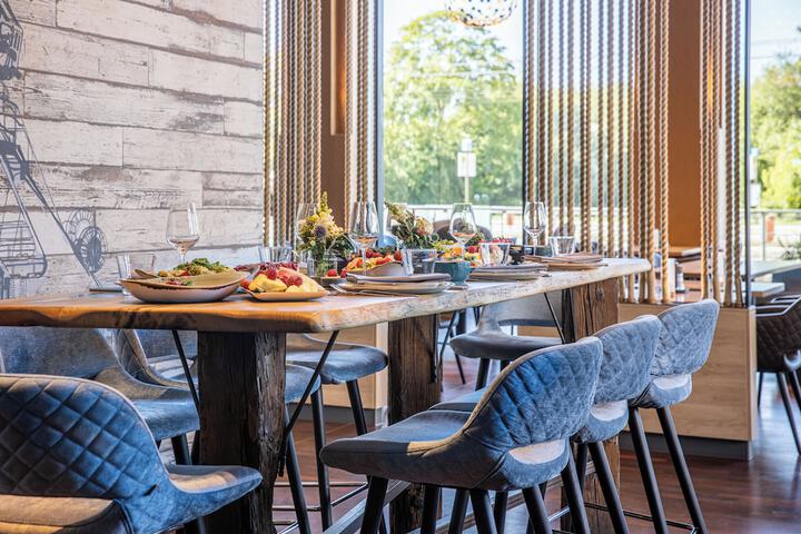 Dining 50 of 71