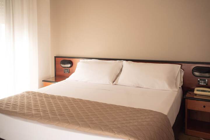 Room 15 of 50