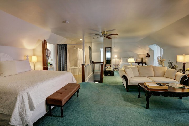 Room 16 of 49