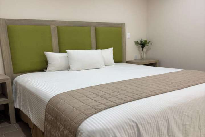Room 10 of 91